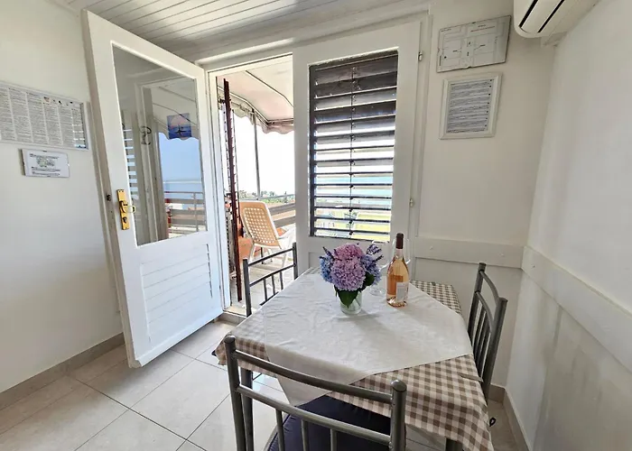 شقة App Marinna Mit Terrasse By Interhome تْسْغيكفانِتْسا