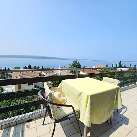 App Marinna Mit Terrasse By Interhome 아파트 크리크베니카